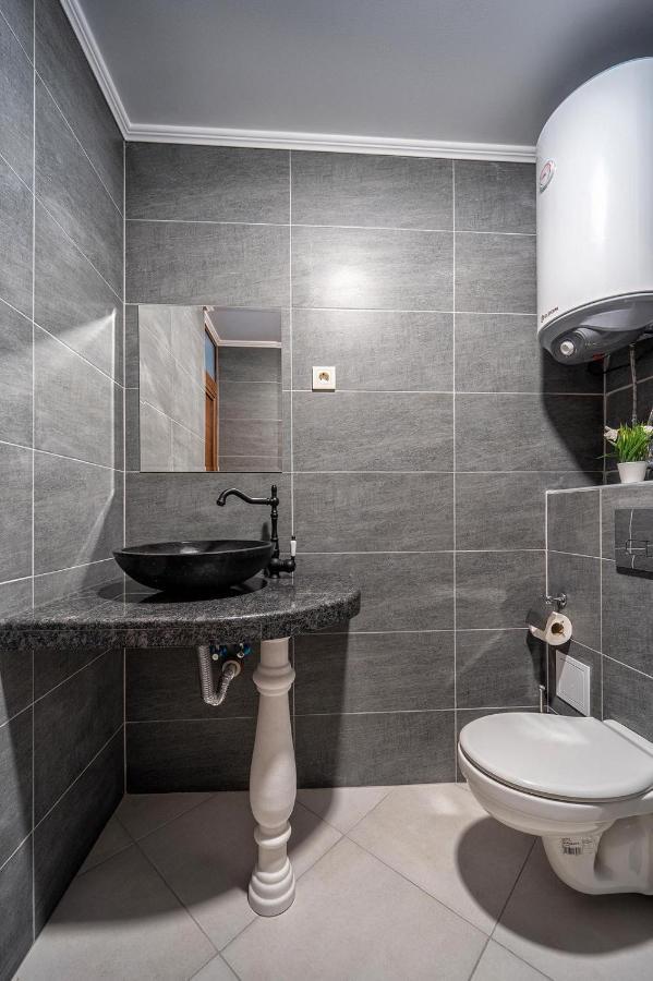 Hotel Rivera Dobrič Esterno foto